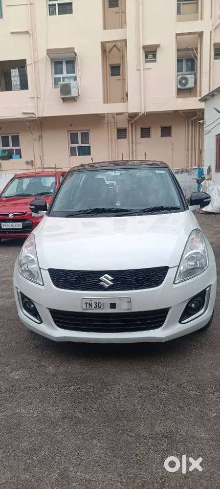 Maruti Suzuki Swift Vxi + Manual, 2017, Petrol