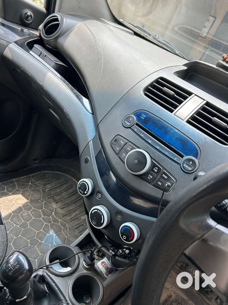 Chevrolet Beat Petrol 2010