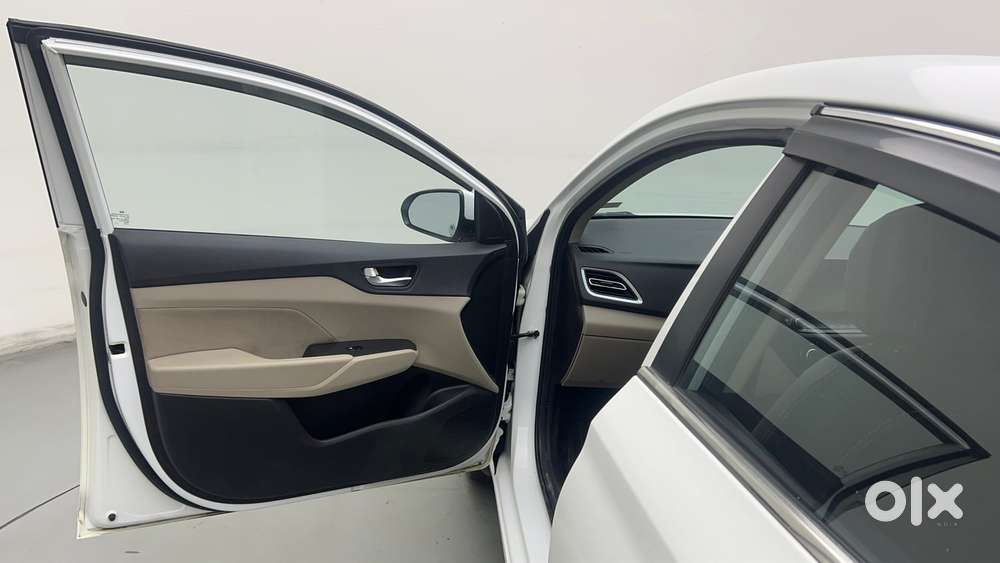 Hyundai Verna 1.5 Sx Diesel At, 2022, Diesel