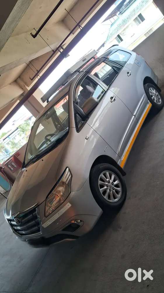 Toyota Innova 2014