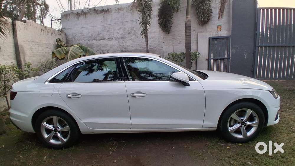 Audi A4 2.0 Premium 40 Tfsi, 2025, Petrol