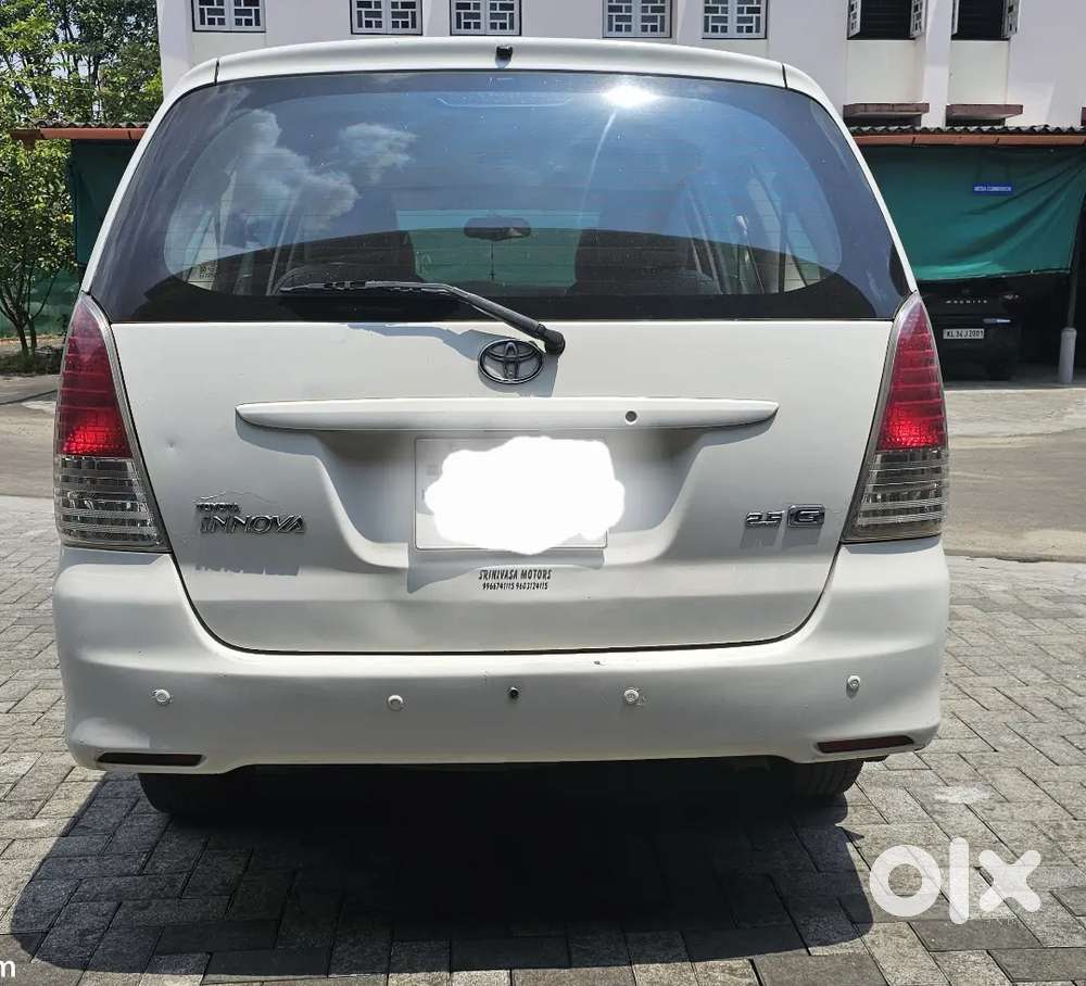 Toyota Innova 2010, 350000 Km, 2.5 G1, Bs Iv, Diesel, D 4, 7 Seater.