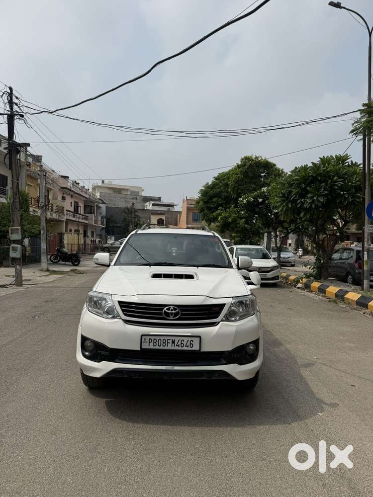 Toyota Fortuner 3.0 Sportivo 4x2 Mt, 2015, Diesel