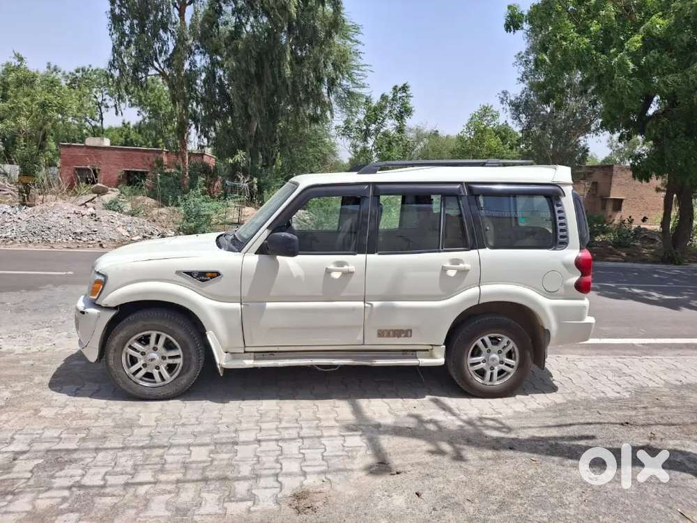 Scorpio Vlx 2011