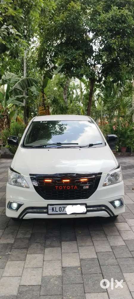 Toyota Innova 2010 Diesel Well Maintained