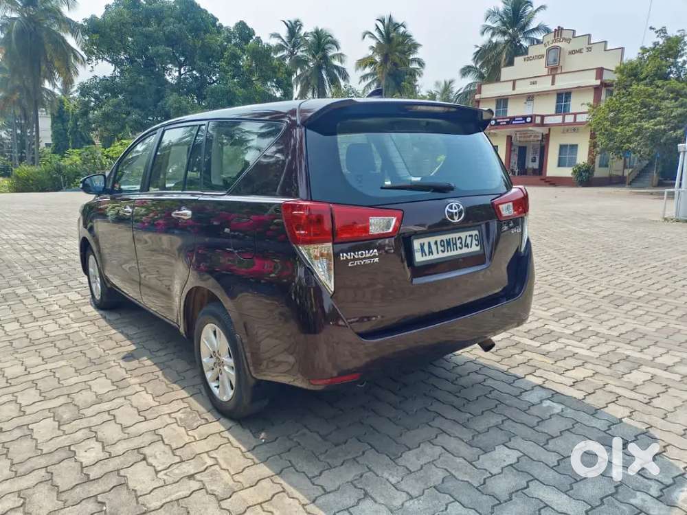 Toyota Innova Crysta 2017 Diesel Well Maintained