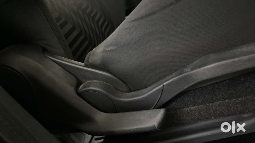 Maruti Suzuki Swift 2018 Zxi, 2019, Petrol