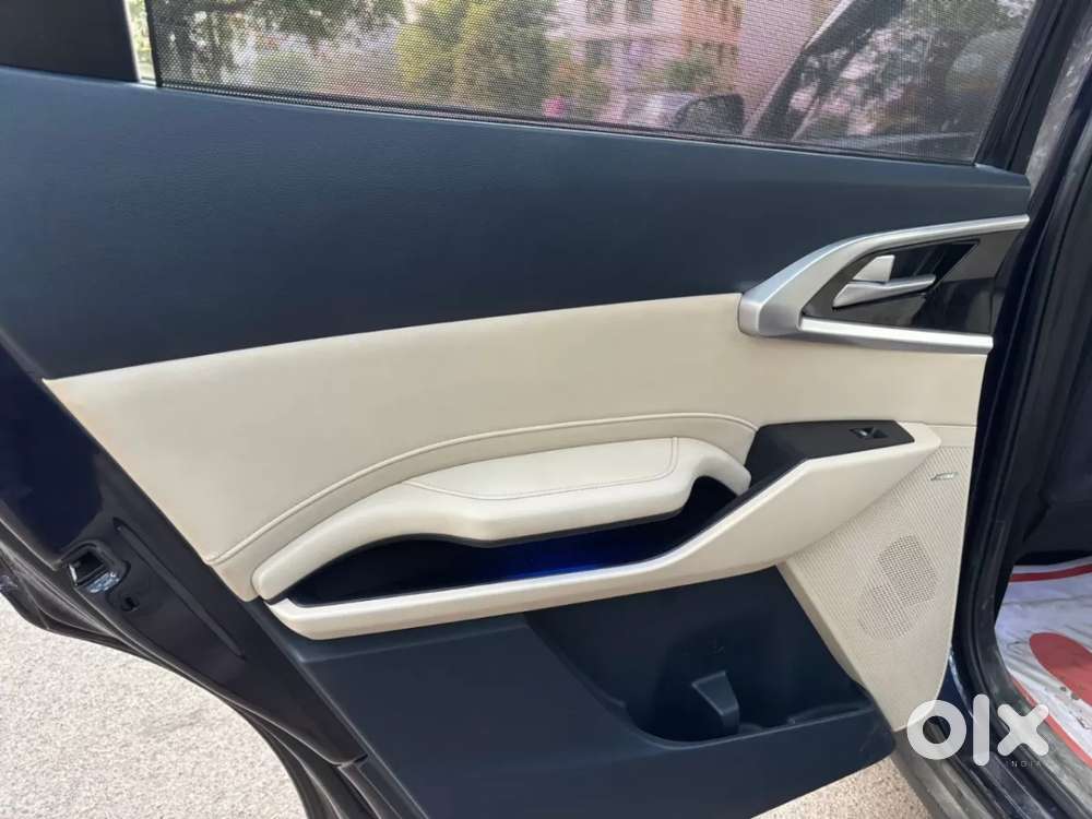 Kia Carens 1.4 Luxury Plus 6 Str, 2022, Petrol