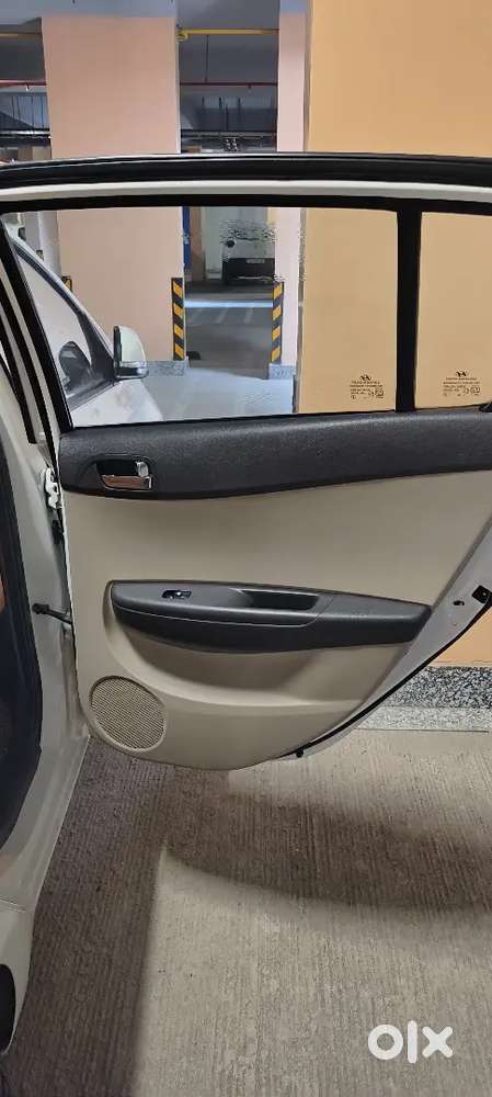 Hyundai I20 Magna Petrol 2012