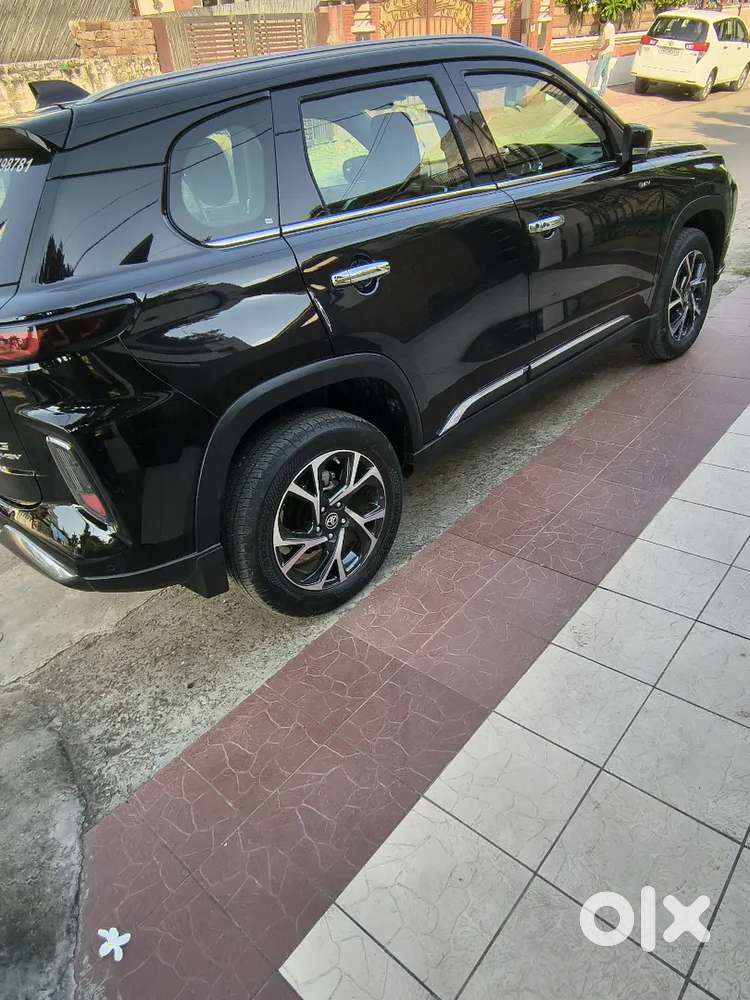 Toyota Urban Cruiser Hyryder 2025 Cng & Hybrids 19000 Km Driven