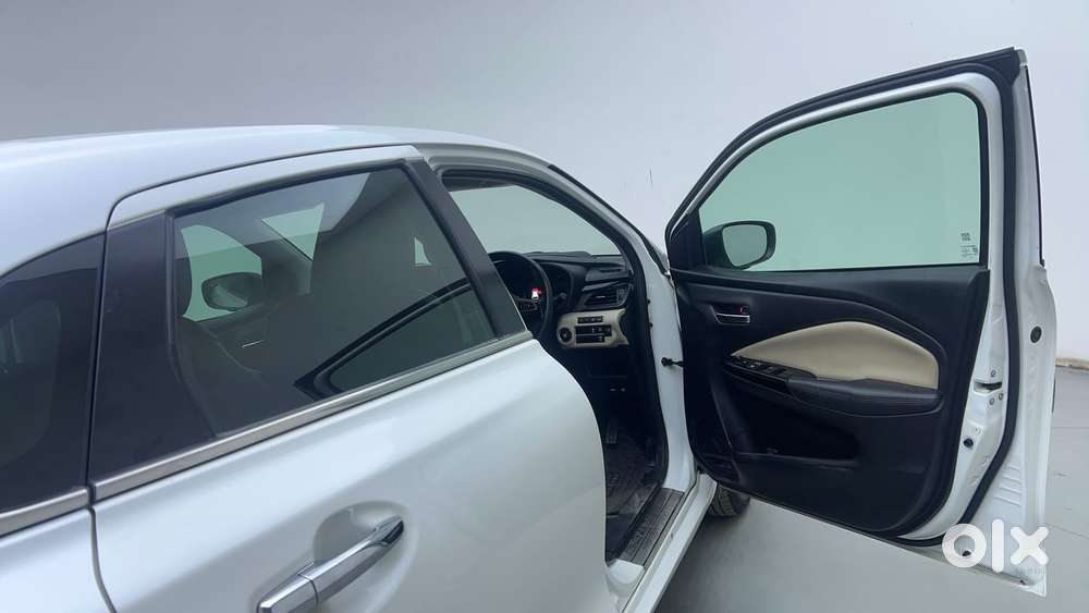Toyota Glanza 1.2 V Amt, 2024, Petrol
