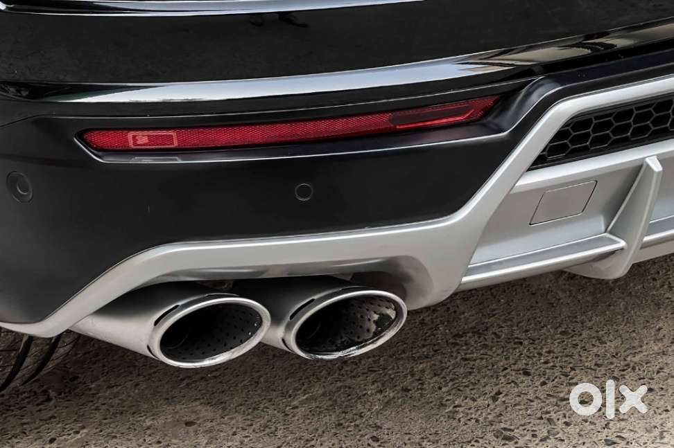 Lamborghini Urus V8, 2021, Petrol