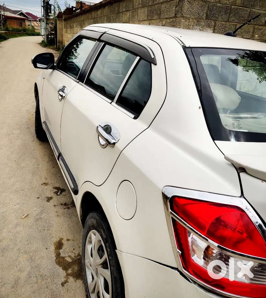 Maruti Suzuki Swift Dzire 2015 Petrol Manual