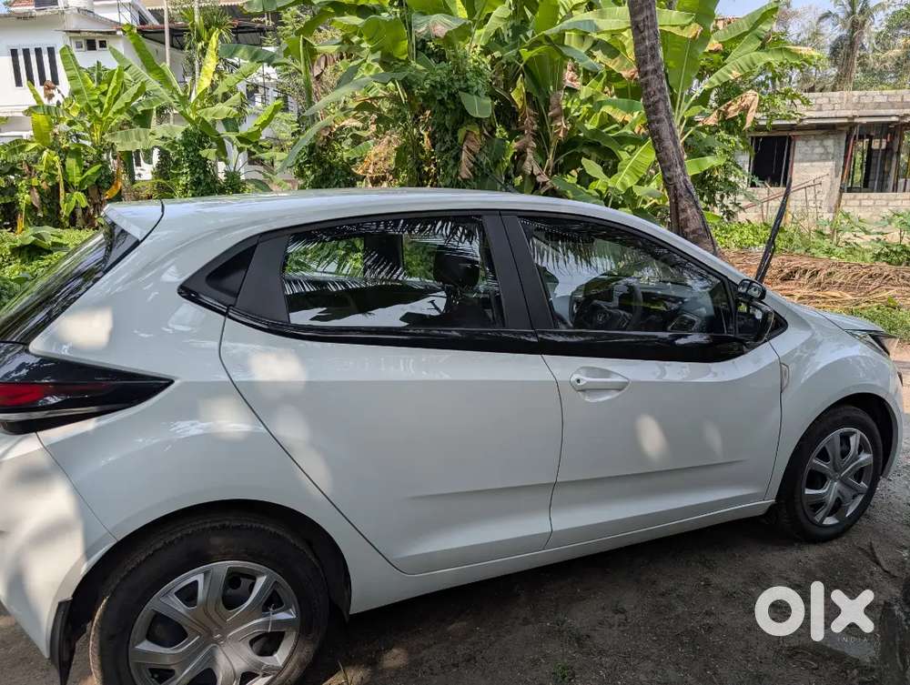 Tata Altroz 2023(xm+) Petrol 20400 Km Driven