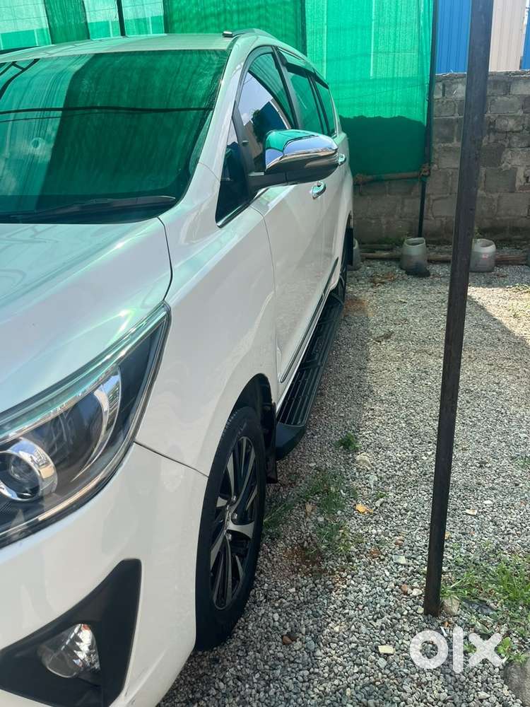 Toyota Innova Crysta 2022 Diesel Manual
