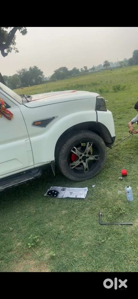 Mahindra Scorpio 2015 Diesel Well Maintained