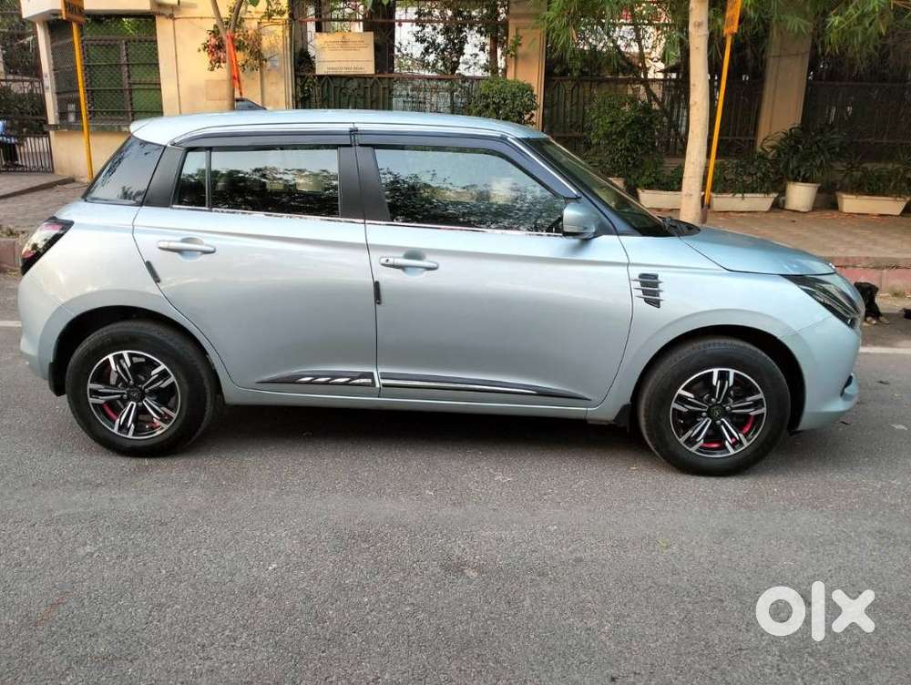 Maruti Suzuki Swift Vxi + Manual, 2024, Petrol
