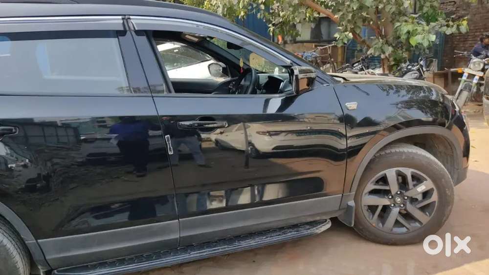Tata Safari Dark Edition 2023 Diesel
