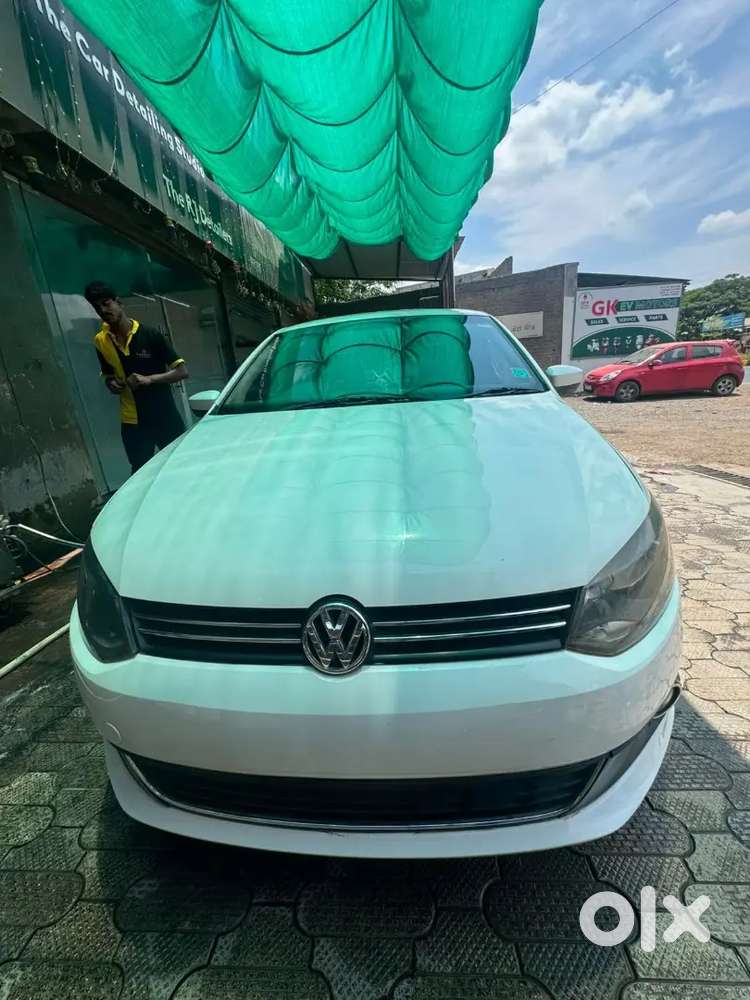 Volkswagen Vento 2013 Petrol Highline Automatic