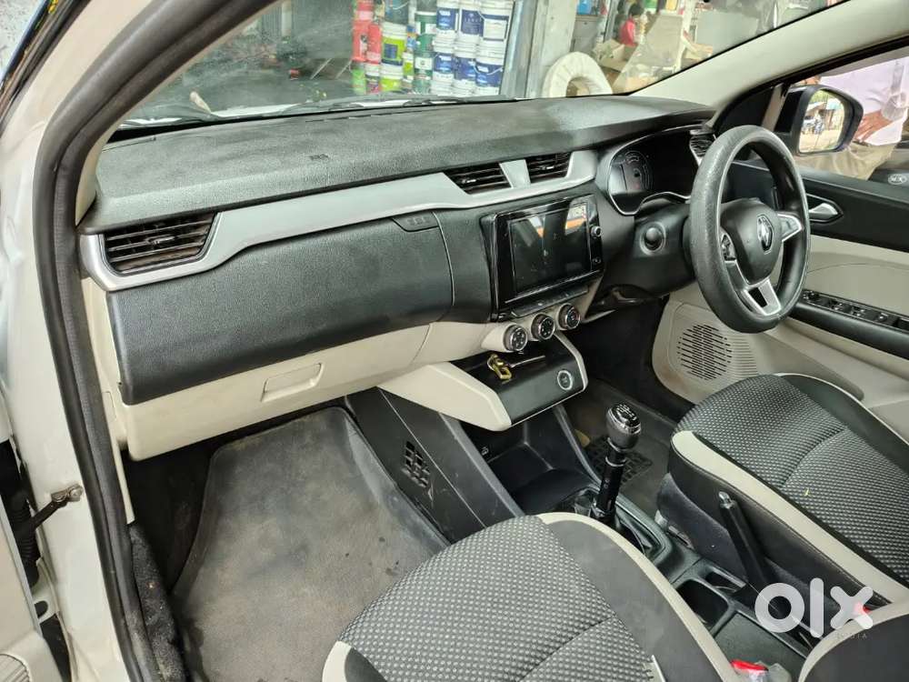 7 Seater Top Model 1st Owner Fresh Insurence