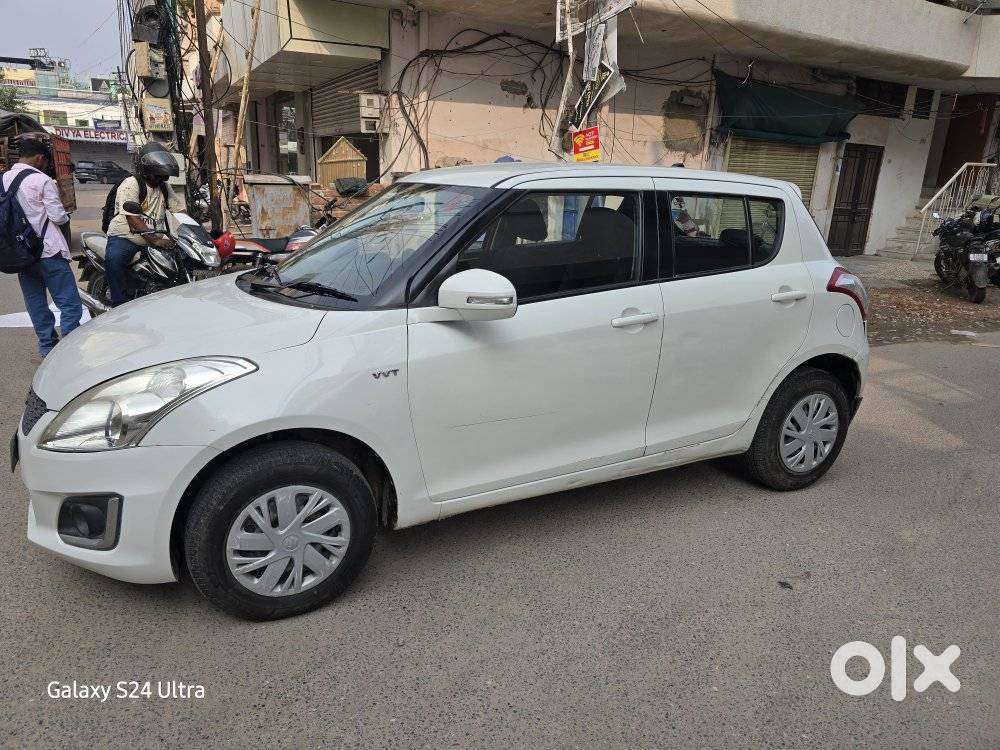 Maruti Suzuki Swift Vxi 1.2 Abs Bs-iv, 2015