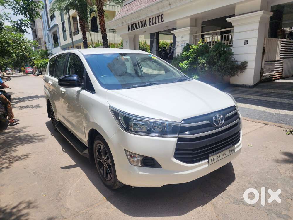 Toyota Innova Crysta 2.8 Gx At 8s, 2021, Diesel