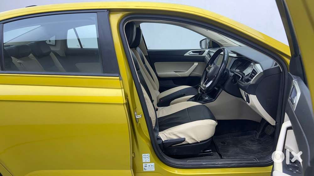 Volkswagen Virtus Highline Plus 1.0 Tsi At, 2022, Petrol