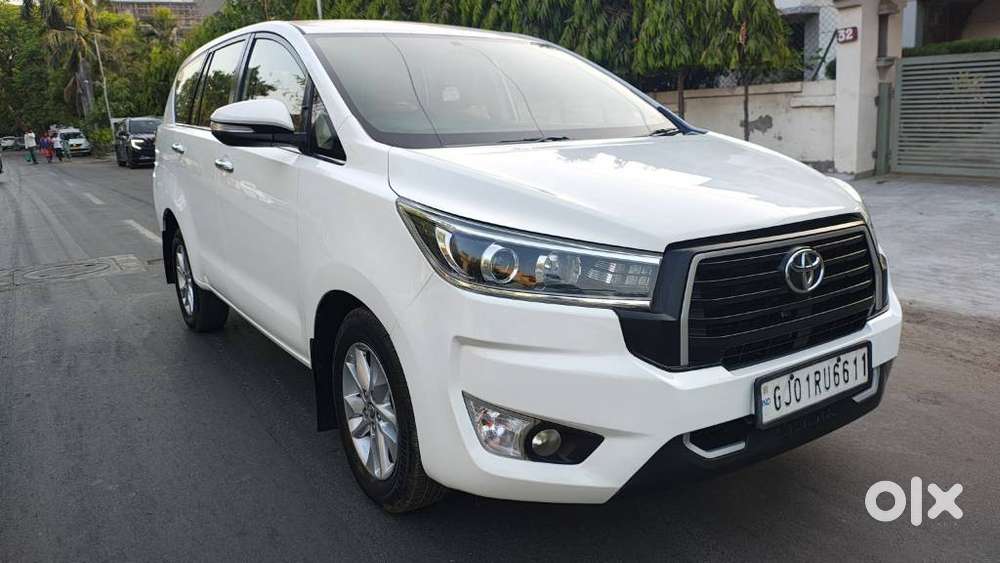 Toyota Innova Crysta 2.4 V, 2016, Diesel
