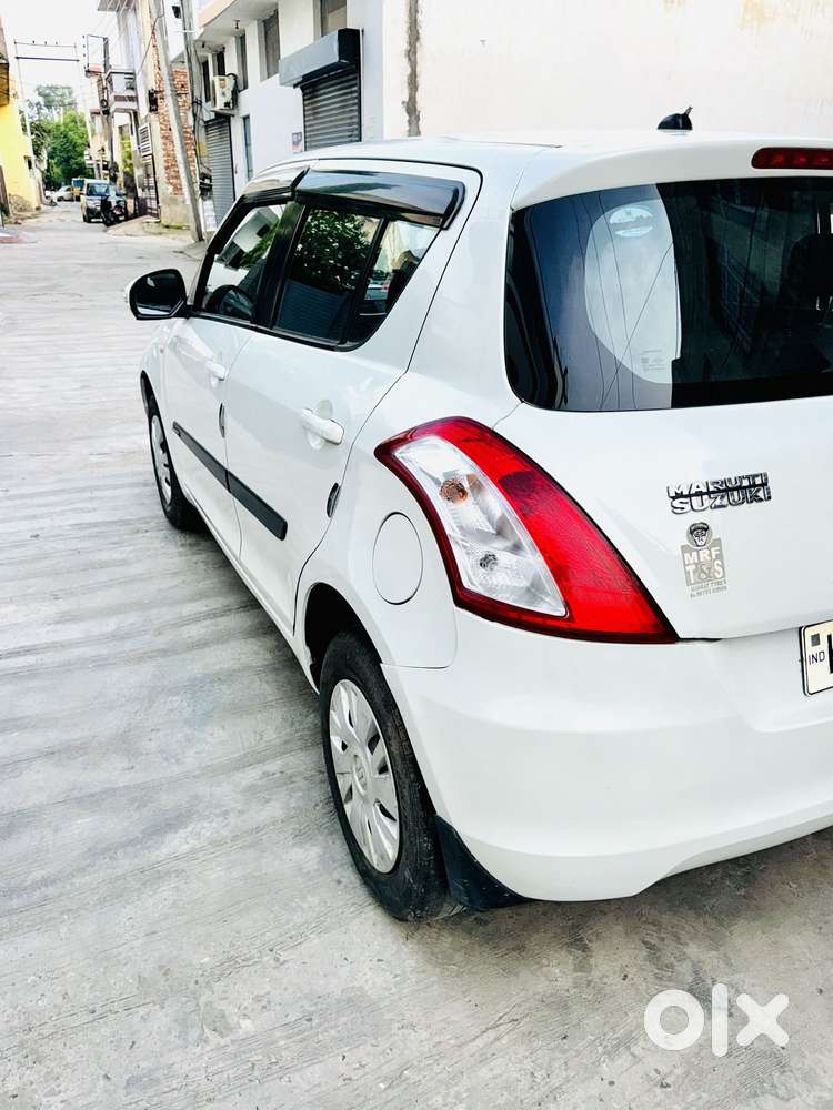 Maruti Suzuki Swift Vxi Glory Limited Edition, 2012, Petrol
