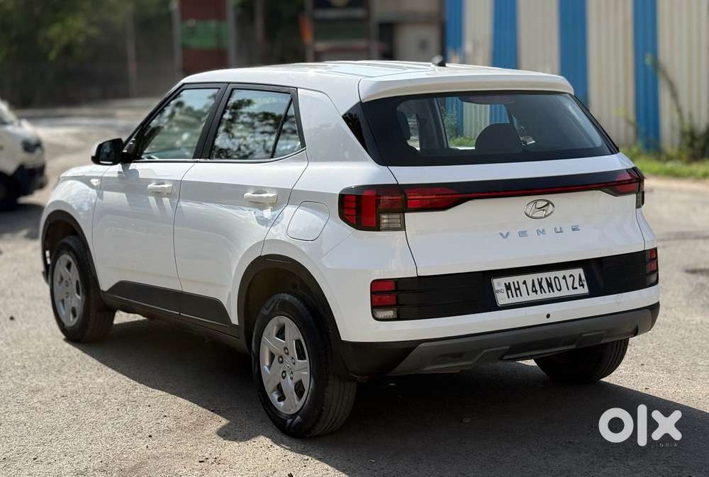 Hyundai Venue E 1.2 Petrol, 2022, Petrol