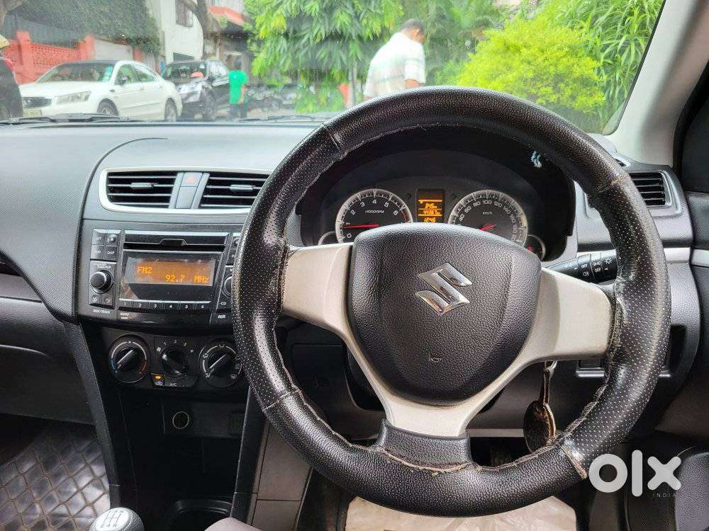 Maruti Suzuki Swift Vxi + Manual, 2017, Petrol