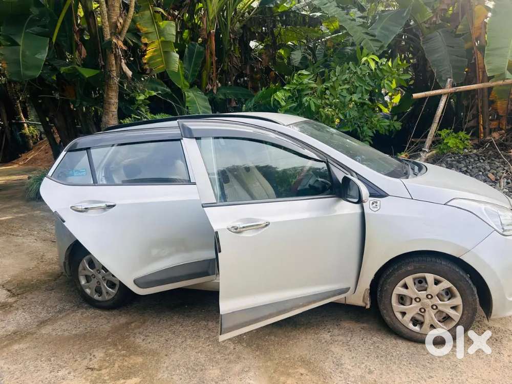 Hyundai Grand I10 2014 Diesel 96374 Km Driven