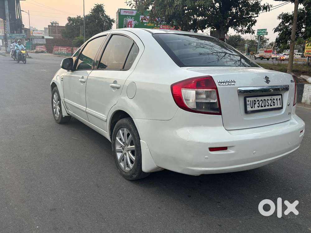 Maruti Suzuki Sx4 Zxi Mt Bsiv, 2011, Petrol