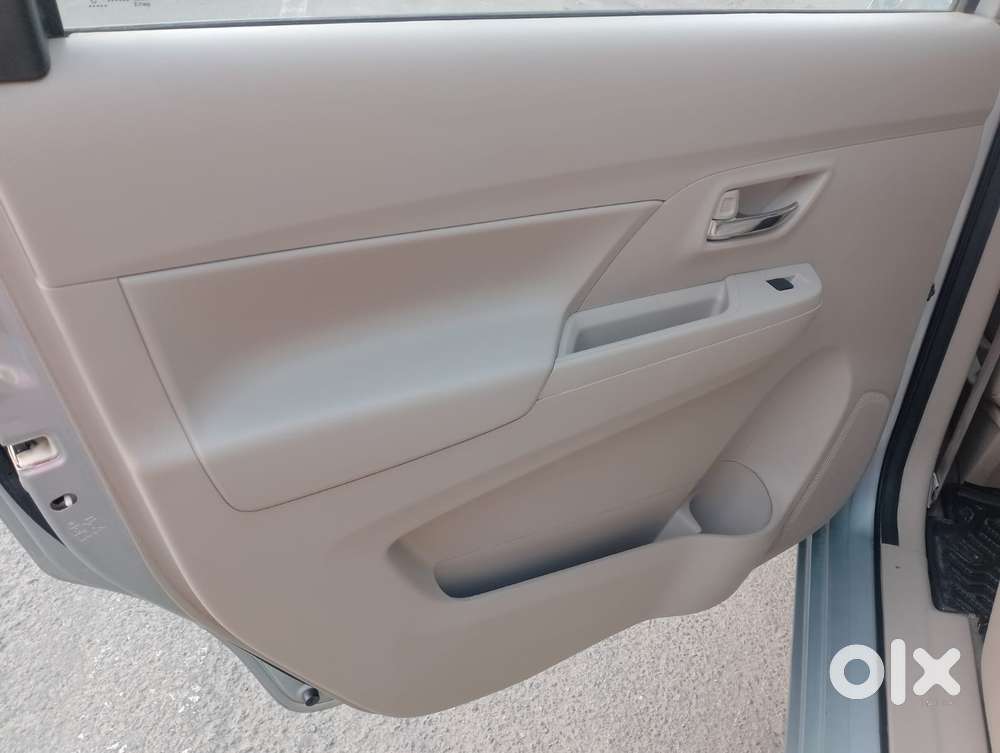 Maruti Suzuki Ertiga Vxi (o) Cng, 2025, Cng & Hybrids