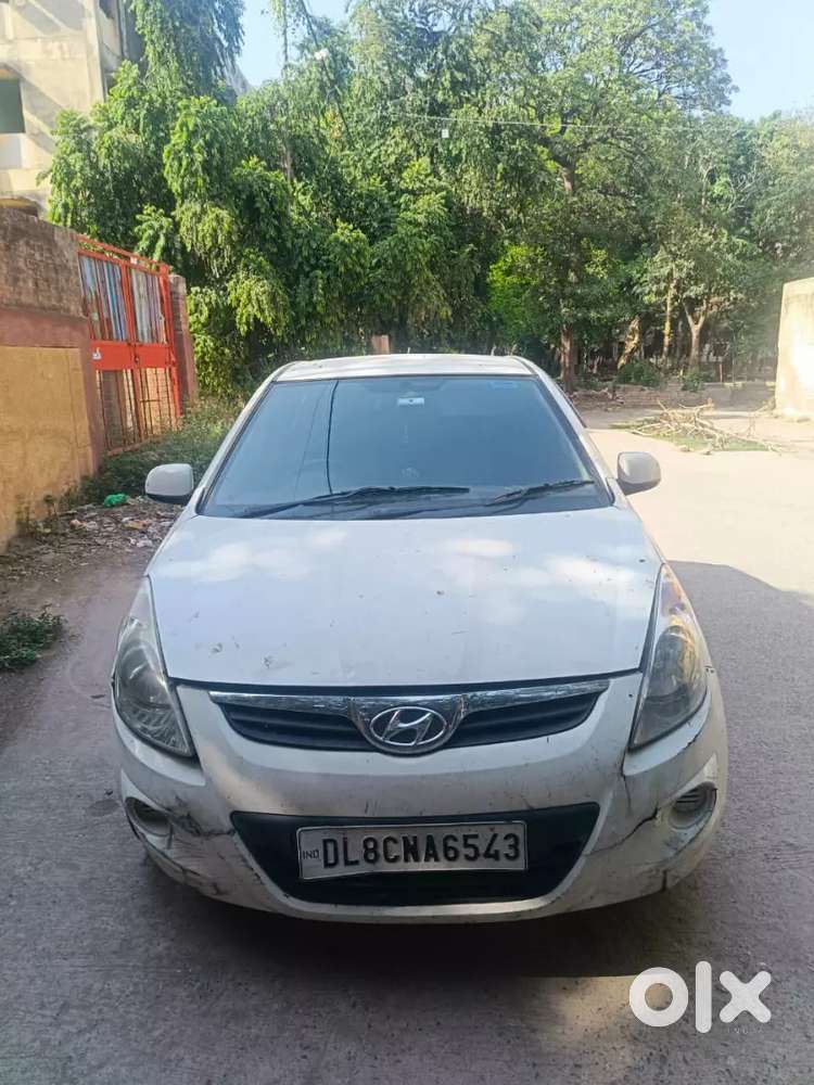 Hyundai I20 2011 Petrol 64000 Km Driven