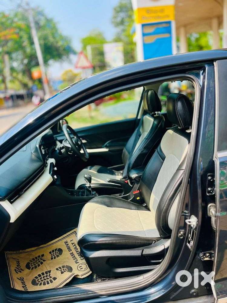 Hyundai Verna 1.5 Sx Petrol Mt, 2023, Petrol
