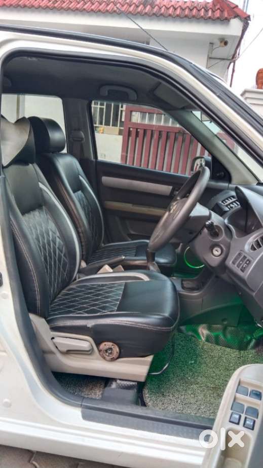 Maruti Suzuki Swift Dzire Zxi, 2011, Petrol