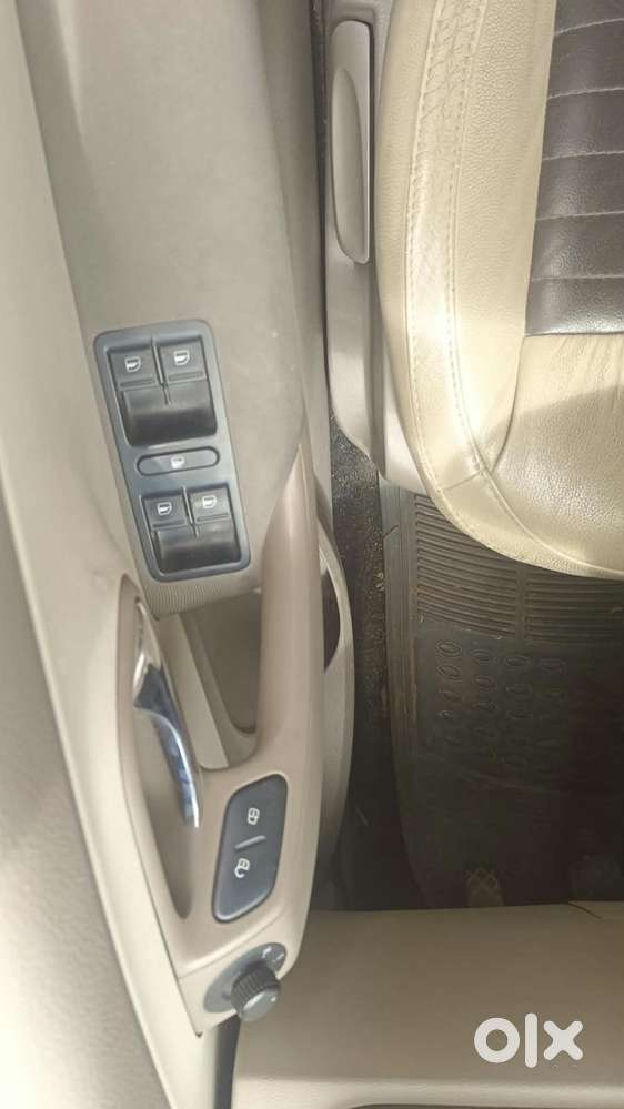 Skoda Rapid 1.6 TDI Elegance, 2012, Diesel