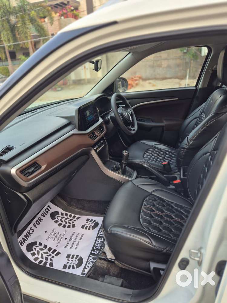 Maruti Suzuki Vitara Brezza 1.5 Zxi, 2023, Petrol