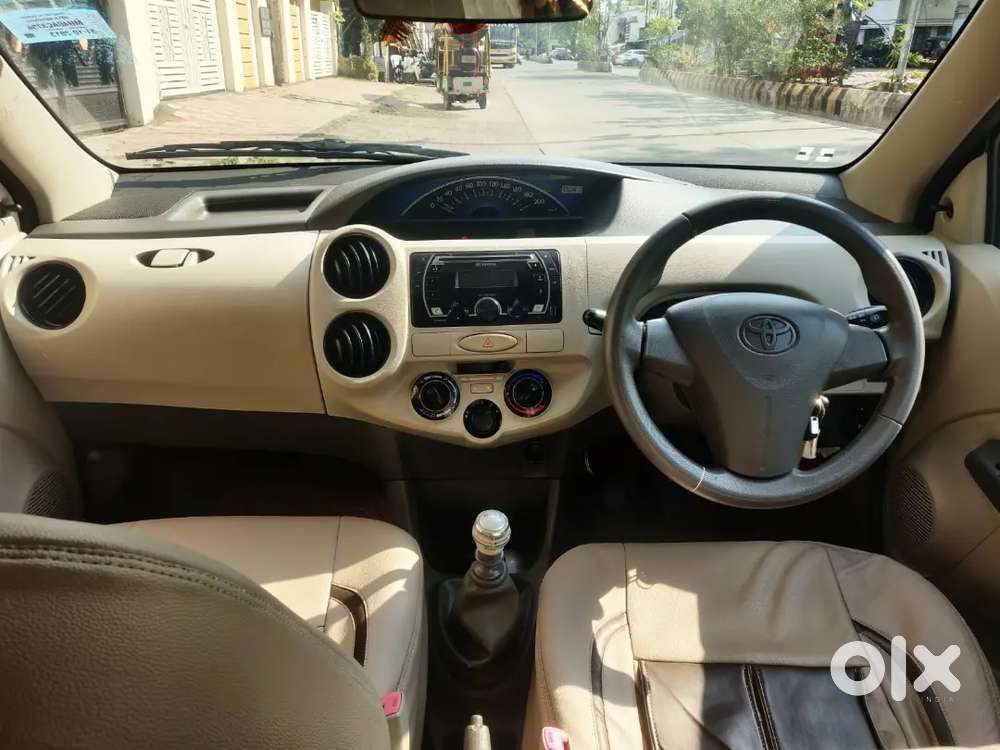 Toyota Etios Liva 2013