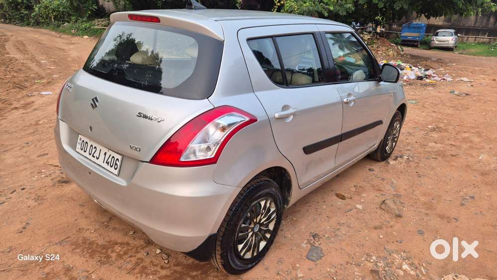 Maruti Suzuki Swift Vxi, 2013, Petrol