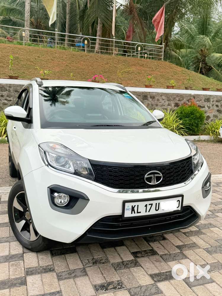 Tata Nexon 1.2 Revotron Xz Plus (s), 2019, Petrol