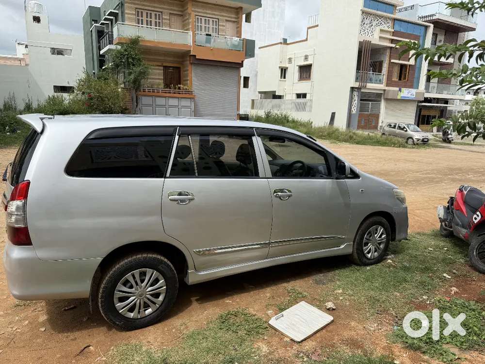 Toyota Innova 2013 Diesel Well Maintained