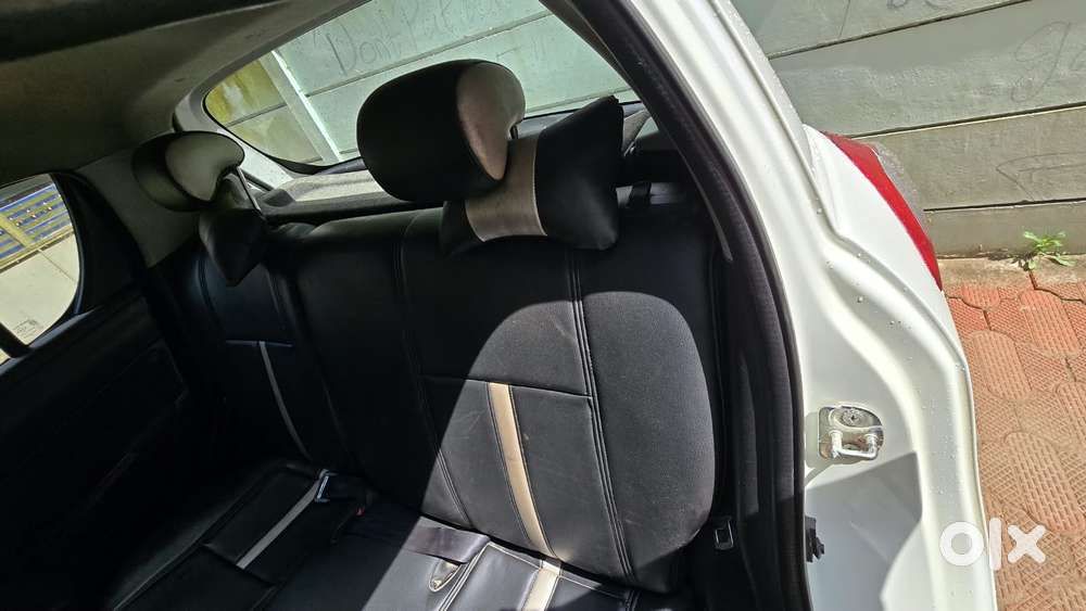 Maruti Suzuki Swift Vxi Abs Bsiv, 2015, Petrol