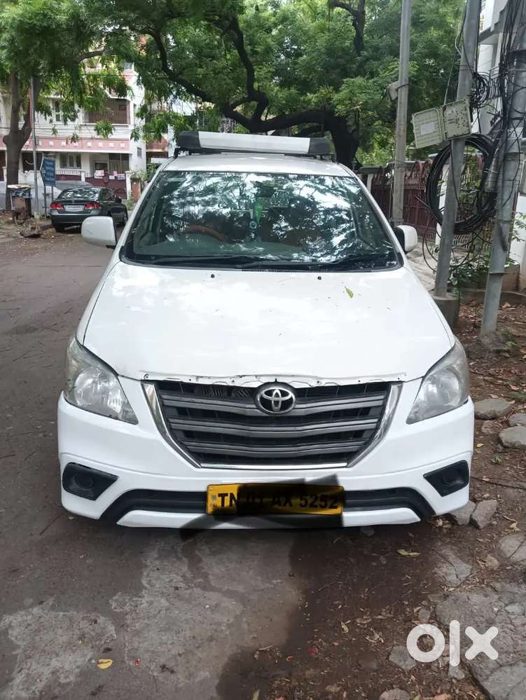 Toyota Innova 2015 Diesel 40000 Km Driven