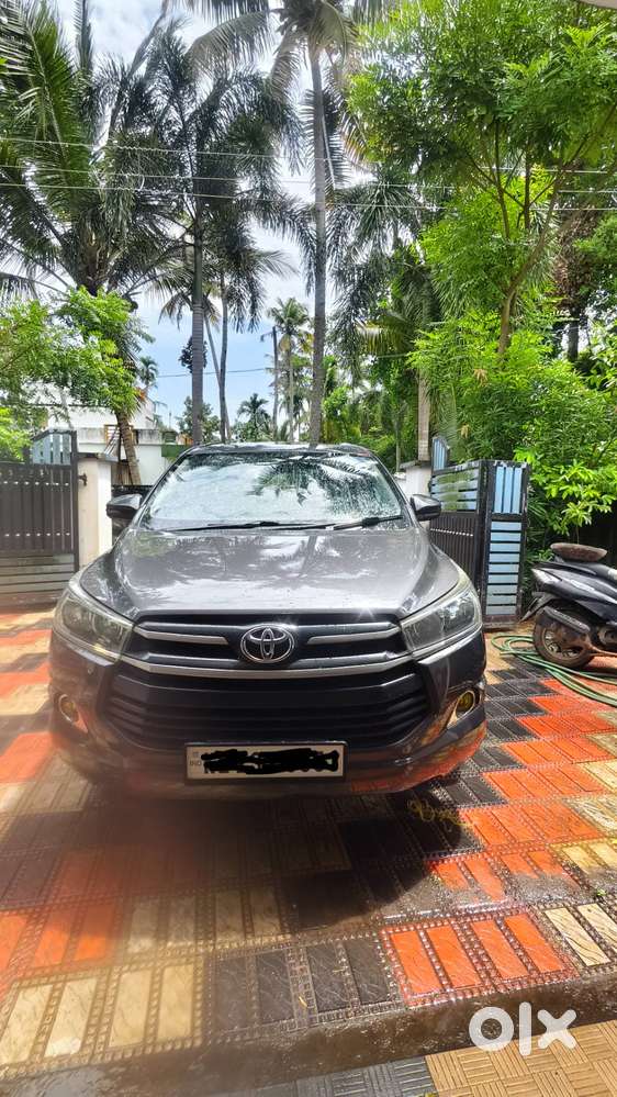 Toyota Innova Crysta 2.4 G 2019