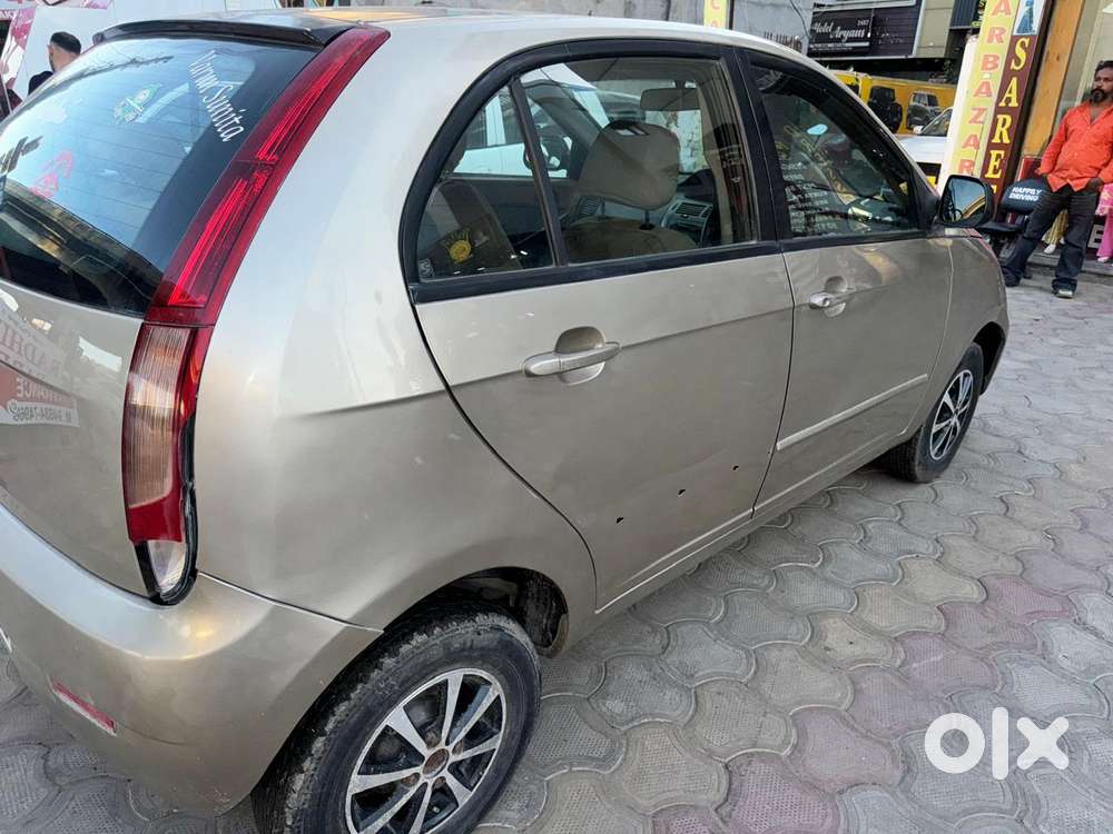 Tata Indica Vista 2008-2013 Aura 1.3 Quadrajet (abs), 2012, Petrol