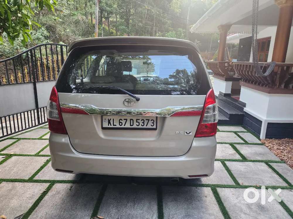 Toyota Innova 2013 Diesel Well Maintained