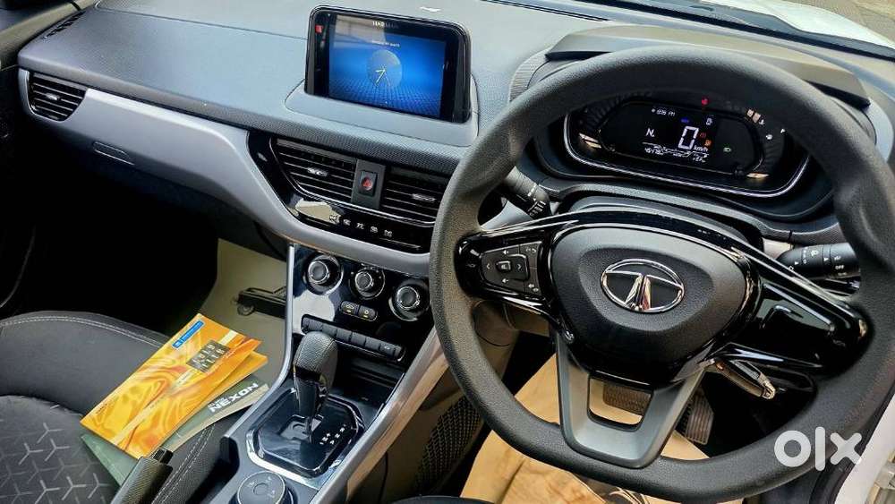 Tata Nexon 1.5 Revotorq Xma Plus (s) Amt, 2022, Petrol