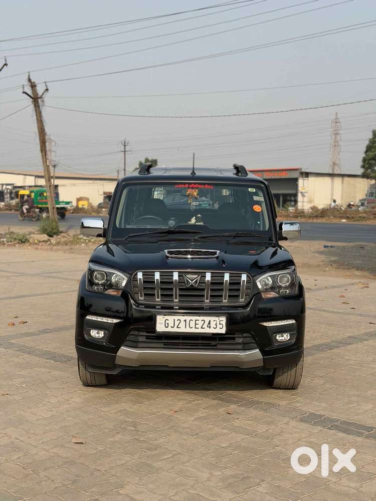 Mahindra Scorpio Classic 2.2 S 11 Mt 7 Str, 2024, Diesel